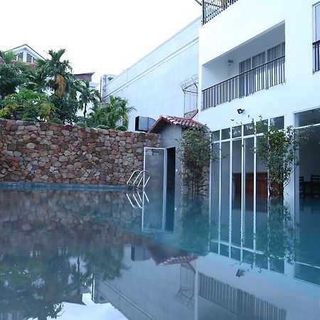 Holy Angkor Hotel シェムリアップ エクステリア 写真