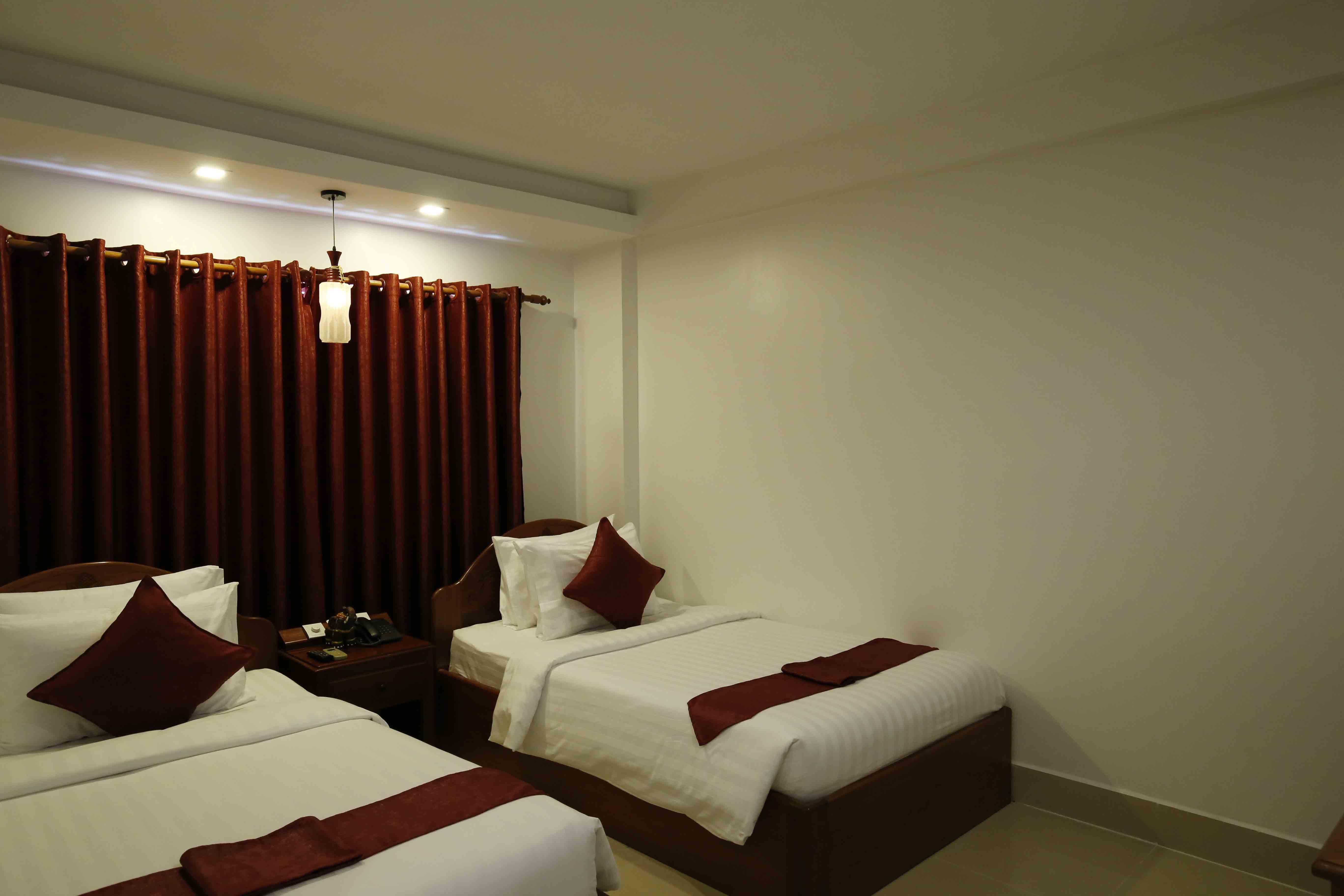 Holy Angkor Hotel シェムリアップ エクステリア 写真