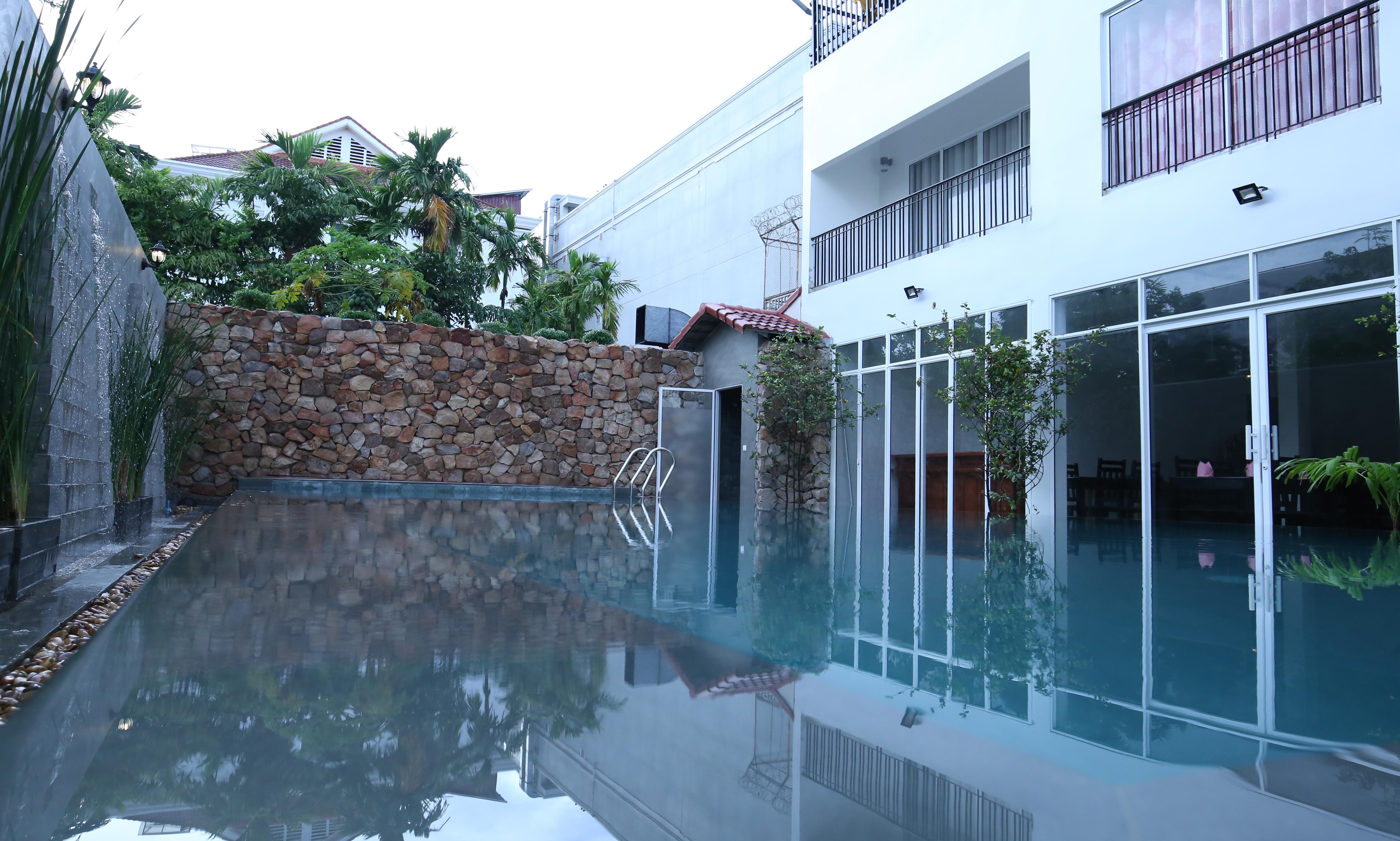 Holy Angkor Hotel シェムリアップ エクステリア 写真