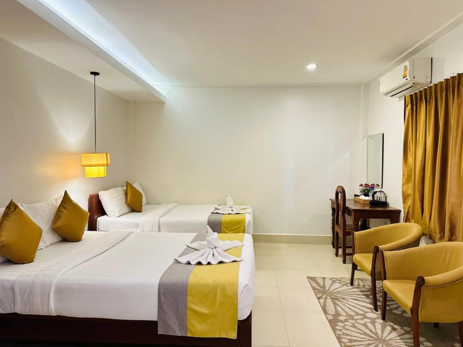Holy Angkor Hotel シェムリアップ エクステリア 写真
