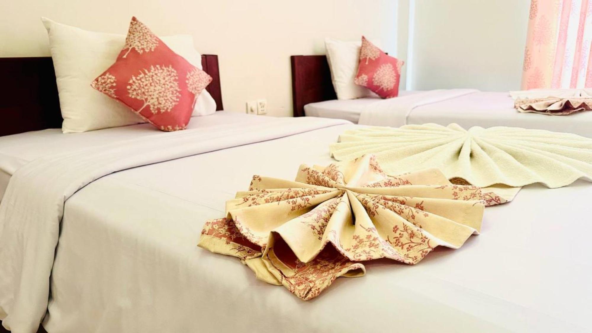Holy Angkor Hotel シェムリアップ エクステリア 写真