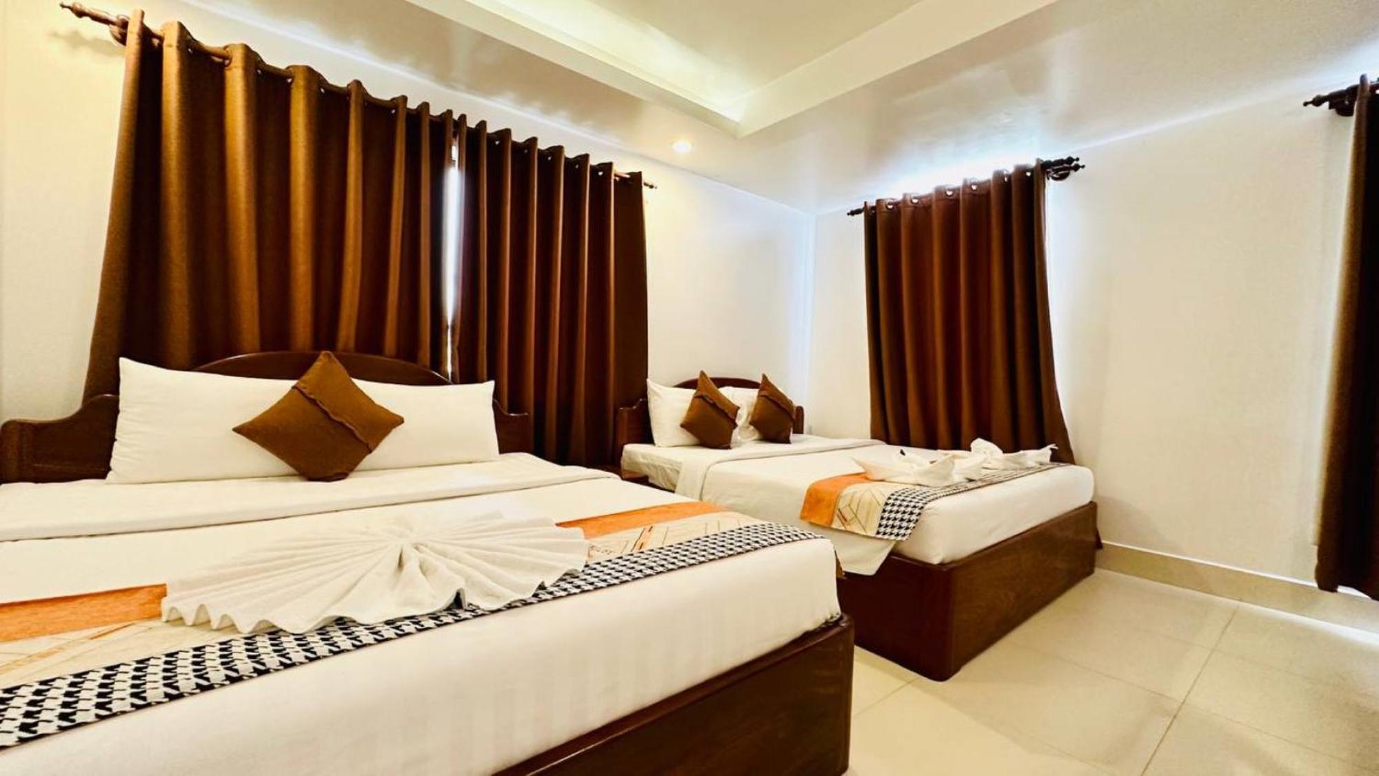 Holy Angkor Hotel シェムリアップ エクステリア 写真